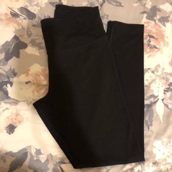 VSPink ultimate leggings - Picture 3 of 4